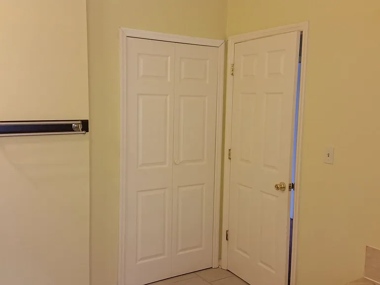 8 Saint Ives Ct — Photo 7