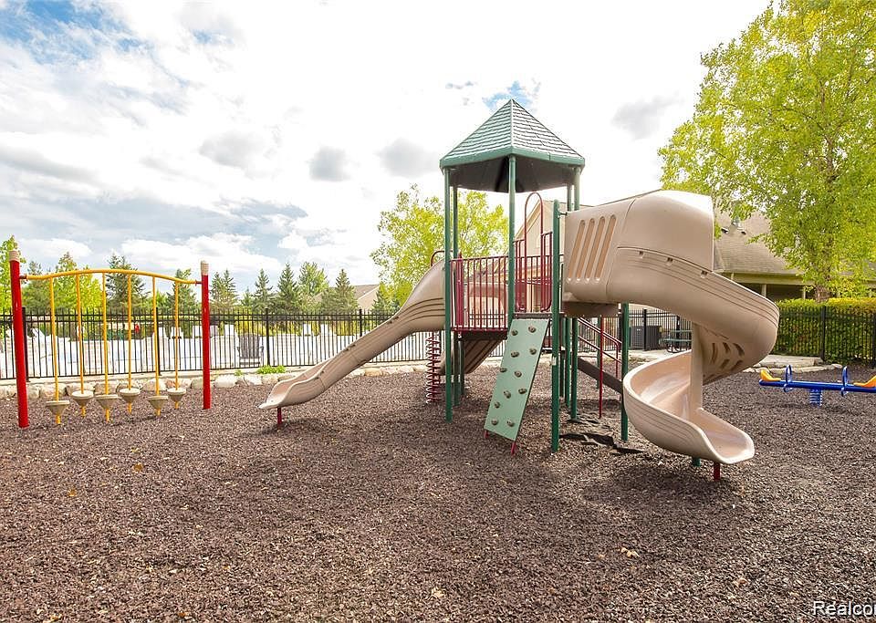 24969 Carriage Ln, photo 27
