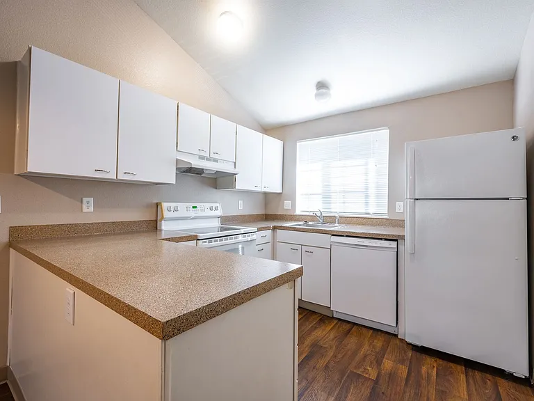 1401 N Springbrook Rd — Photo 29