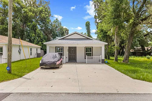 1004 NW 1st St Photo 1 1004 NW 1st St Photo 1