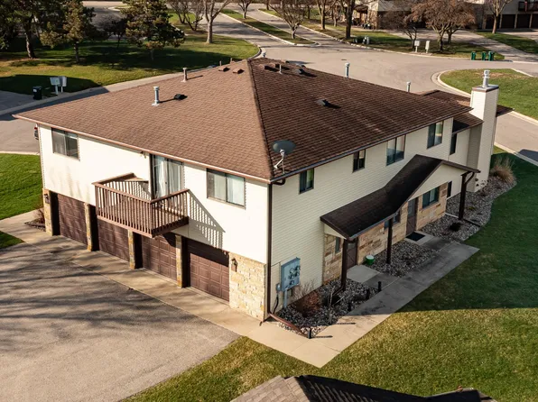 5 Conner Cir SW, Rochester, MN 55902