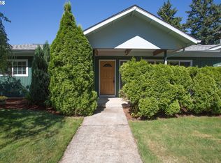 2450 Grovedale Dr, Springfield, OR 97477