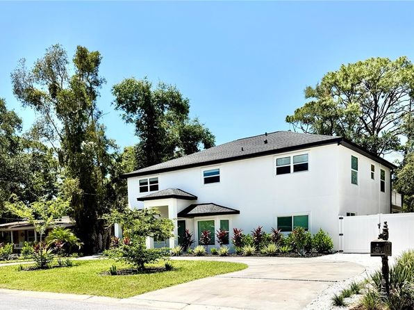 2655 Bay St #2