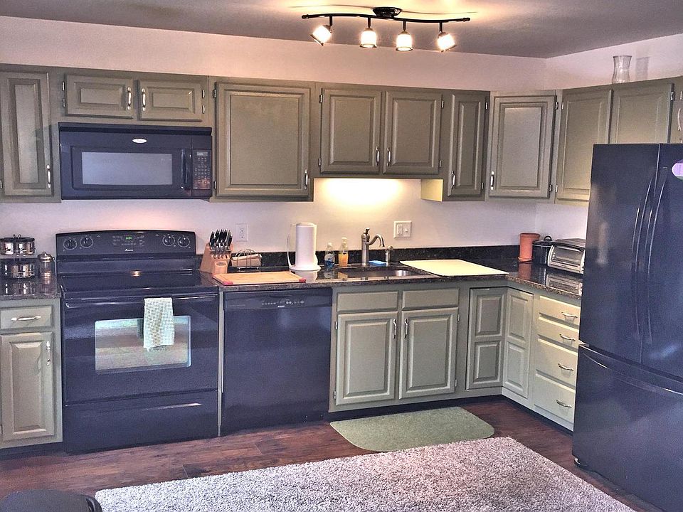 2nd image of 14 Old Forge Ct