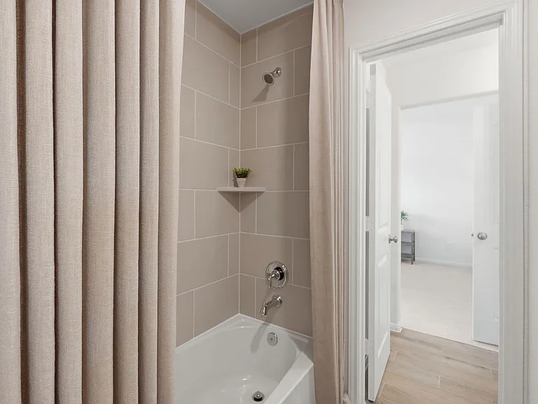 208 Peninsula Point Dr — Photo 38