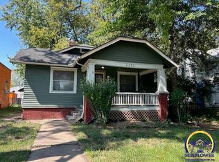 1191 SW Macvicar Ave, Topeka, KS 66604