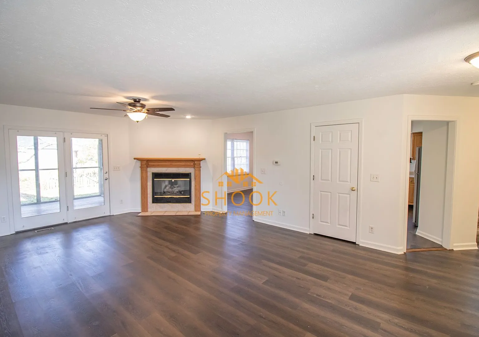 Large Townhome - Lots Of Space! — Photo 4