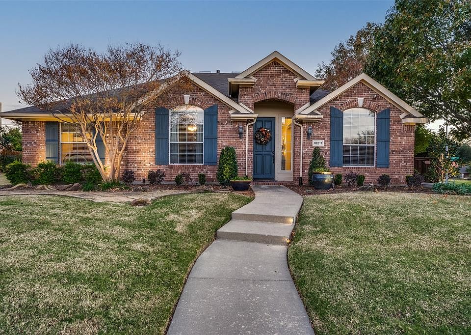 1st image of 10217 Stone Falls Ln
