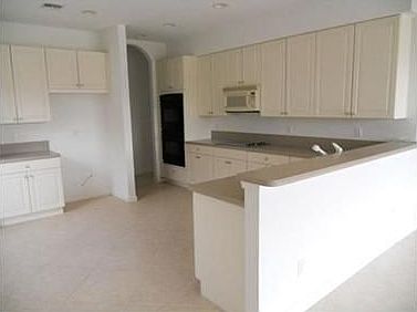 3rd image of 2173 SW Newport Isles Blvd
