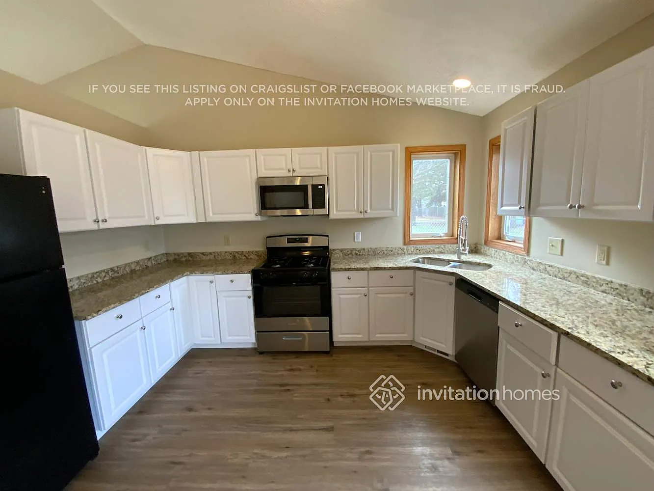 6525A Douglas Dr N Brooklyn Park, MN 55429 — Photo 4
