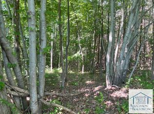 Gilbert Dr, Martinsville, VA 24112