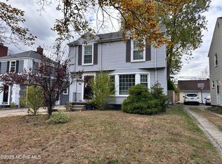 2927 Sherbrooke Rd, Toledo, OH 43606