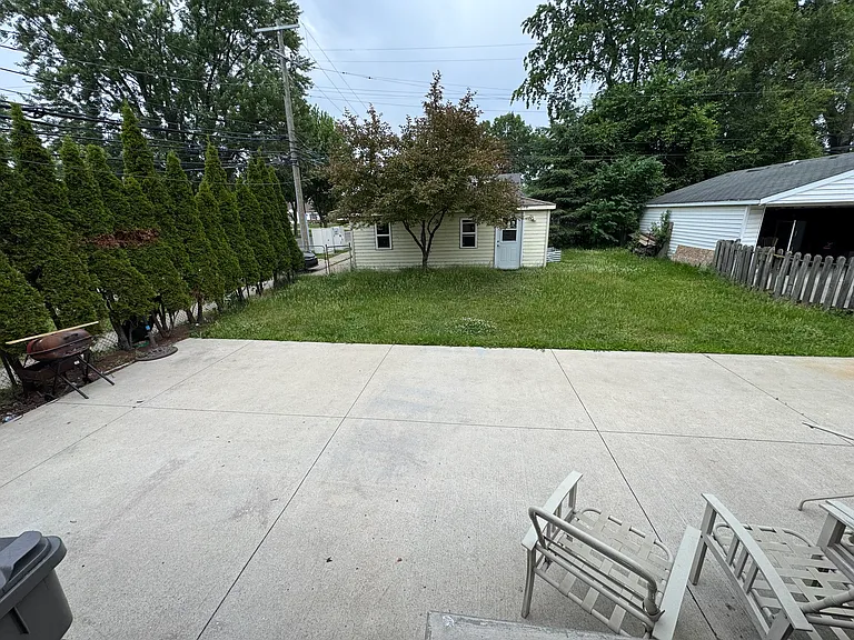 23150 Wilson Ave — Photo 10