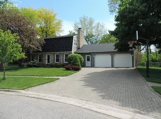 506 N Hampton Dr, Durand, MI 48429