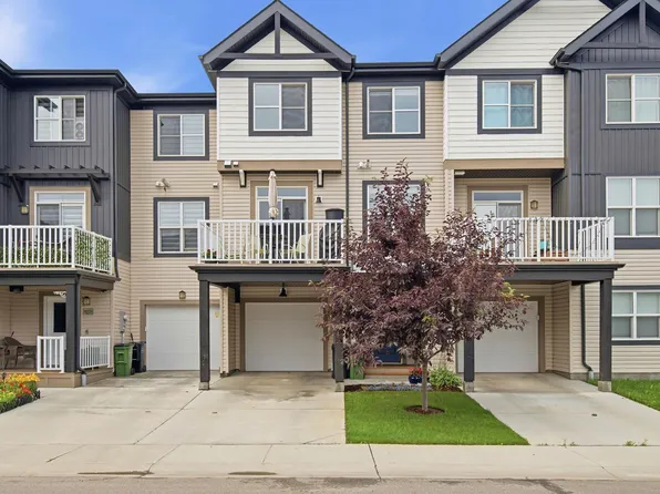 20127 19th Ave NW, Edmonton, AB T6M 0X9