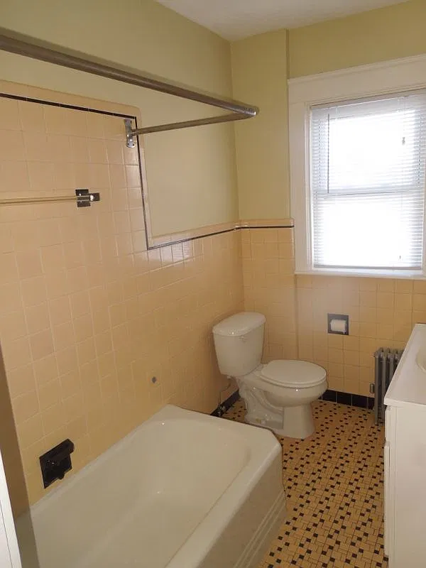 2 bed, 1.0 bath, 1000 sqft, $2,000 — Photo 4