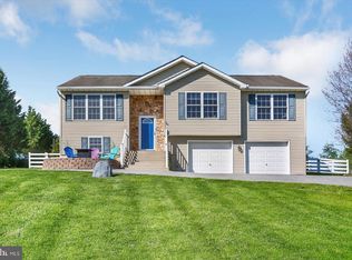 160 High St, Felton, PA 17322