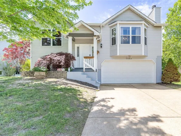 2082 Birchwood Dr, Barnhart, MO 63012