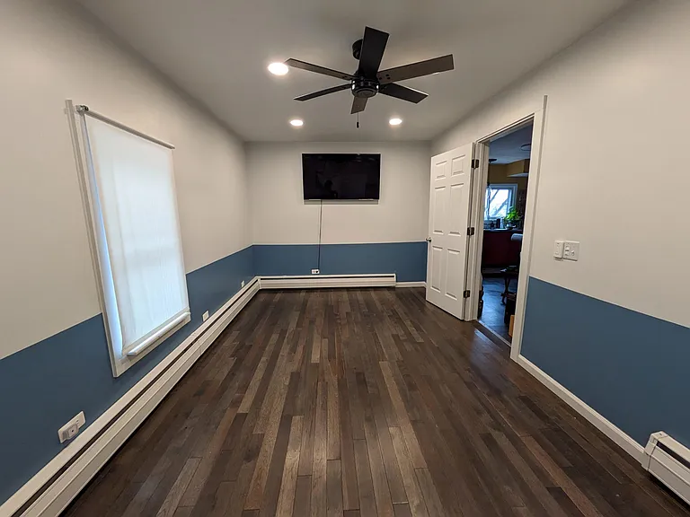 325 Hector St — Photo 2