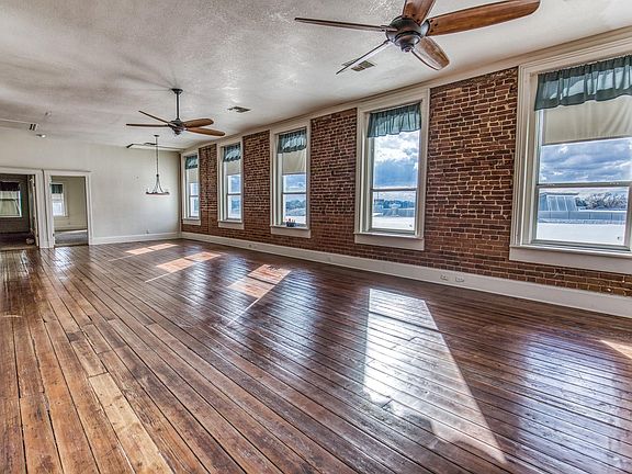 5th image of 112 E Alamo St #2