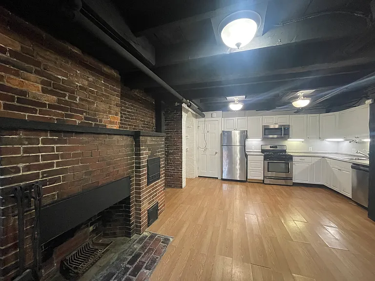 2 Champney Pl #3 — Photo 3