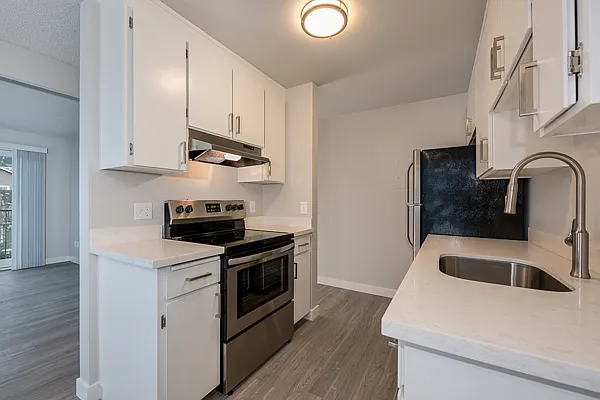 D14 Apartments — Photo 18