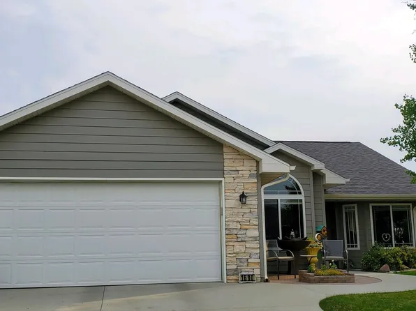 1690 Holly Ponds Dr, Sheridan, WY 82801