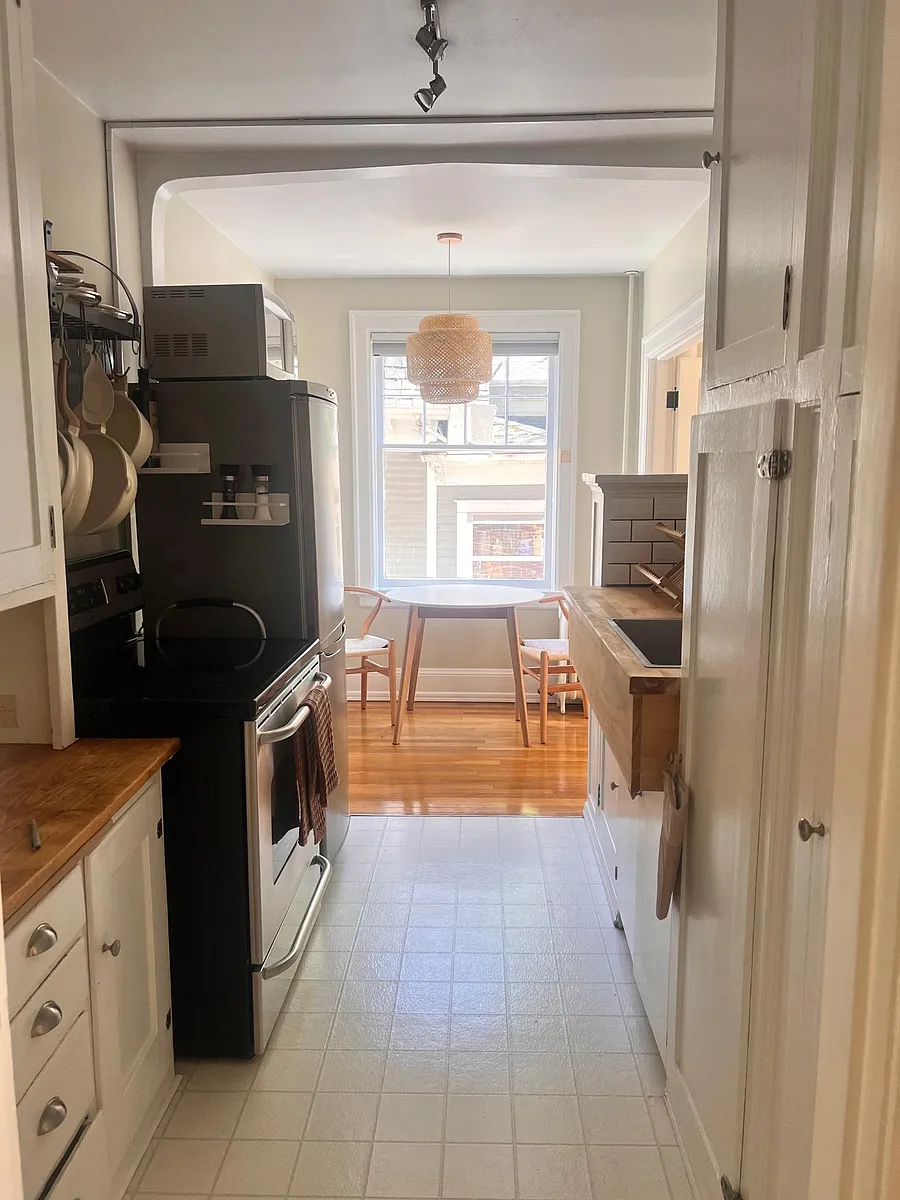 Building Photo - 321 Boylston Ave E #203