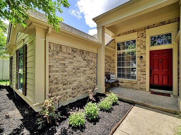 3rd image of 16308 Rockgate Dr