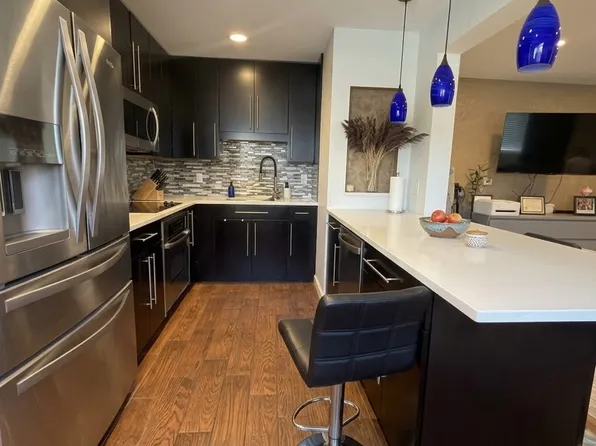 4751 25th Ave APT 5, Schiller Park, IL 60176
