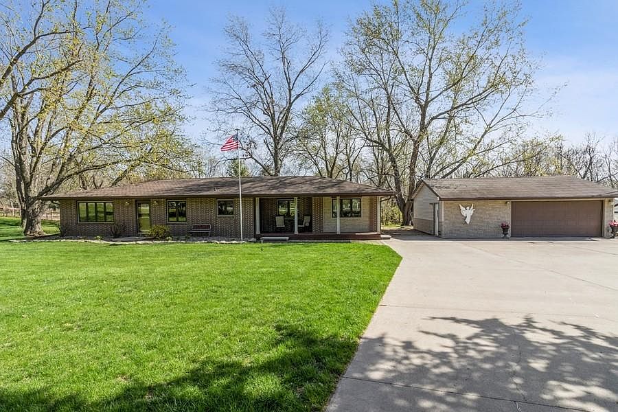 1st image of 1940 W Jester Park Dr