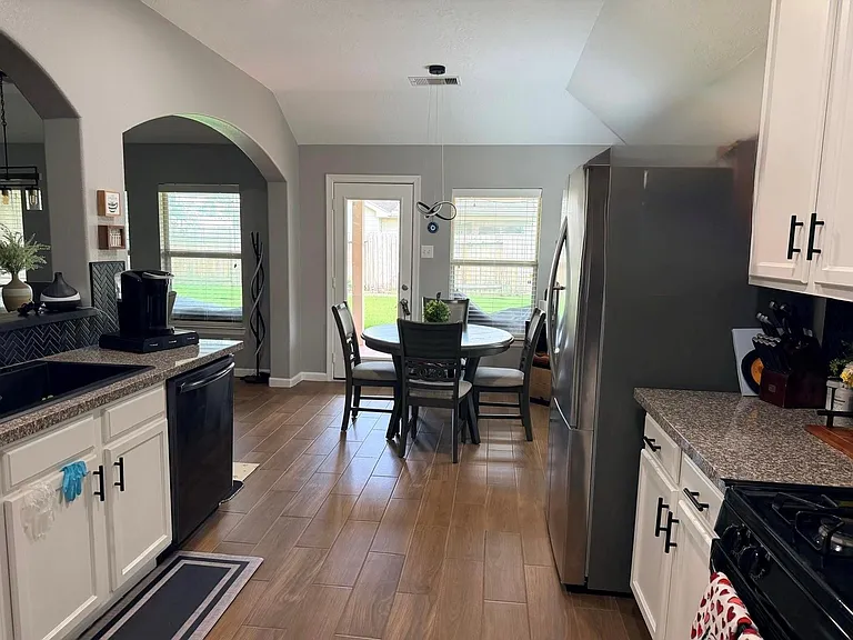 10918 Barker Gate Ct — Photo 10