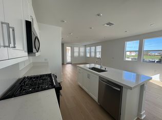 27425 Catalogue Way, Valencia, CA 91381