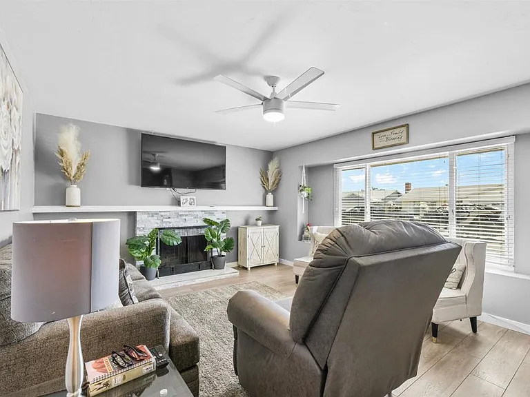 820 Blackwood Dr — Photo 5