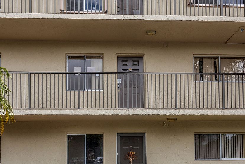 1st image of 7980 NW 50th St APT 202