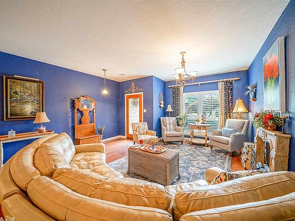5th image of 216 Willow Bend Cir