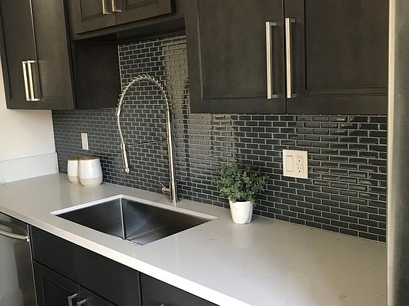 5th image of 107 W Dryden St APT 209
