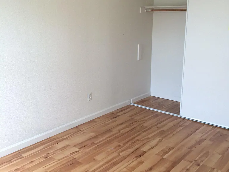 104 Harris Cir — Photo 7