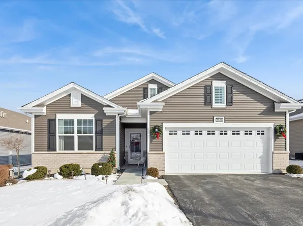 1639 Rochester Rd, Pingree Grove, IL 60140