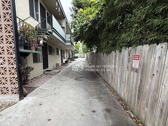 2nd image of 1817 7th St