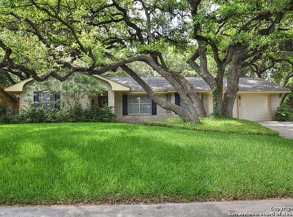 2nd image of 734 Firefly Dr