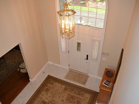 Open 2 Story Bright Entry