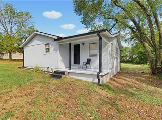 290 Hattabaugh Dr, Elkins, AR 72727