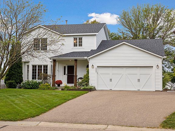 3rd image of 8807 Rainier Ct