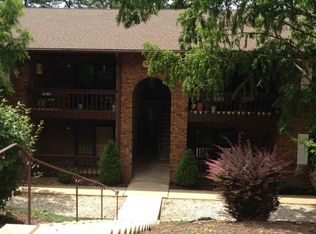 574 Green Meadows Dr, Dallastown, PA 17313