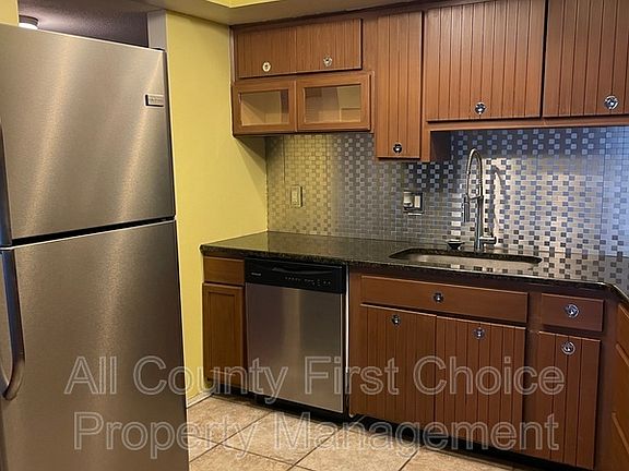 3rd image of 7430 Sunshine Skyway Ln S APT 605