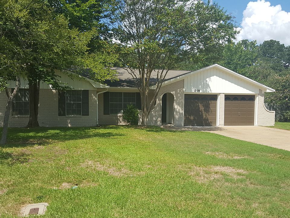 1st image of 1209 King Arthur Cir