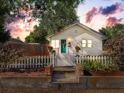 815 8th St S, Nampa, ID, 83651