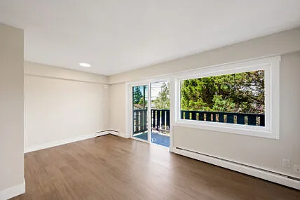 435 Lampson St #103 — Photo 10