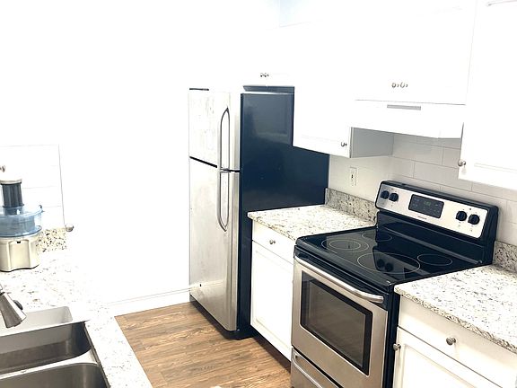 4th image of 4309 Bayside Village Dr APT 103